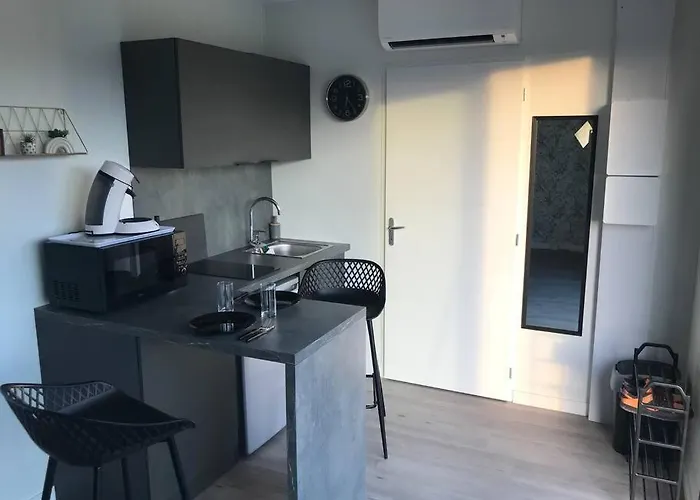 Tiny House A La Campagne Obrechies